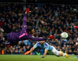 Wenn Kampf und Glück über Sieg und Niederlage entscheiden: Das Manchester-Derby.