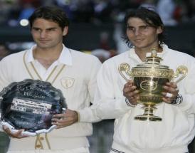 Nadal und Federer beim Wimbledon-Finale 2008.