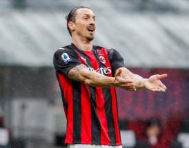 Zlatan Ibrahimovic im Trikot von AC Mailand.