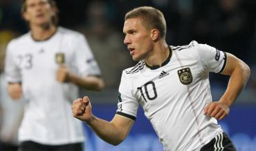 Podolski für die Nationalmannschaft - Lukas Podolski Vermögen