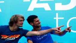 Alexander Zverev und Novak Djokovic