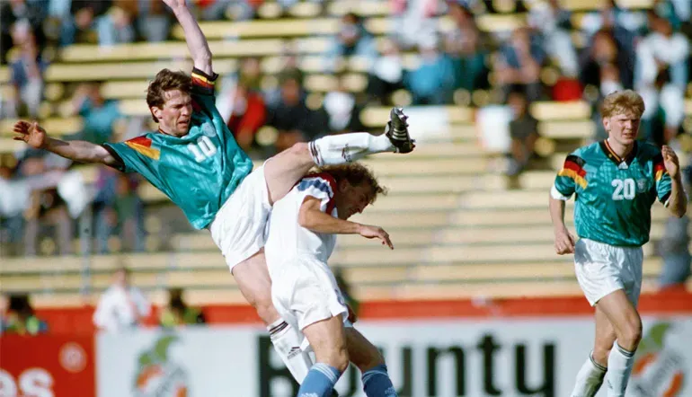 Lothar im Dress der Nationalmannschaft